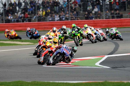 opening lap of the 2014 british grand