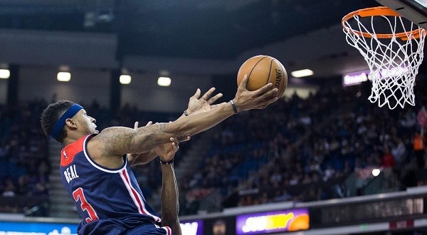 160331011946 rajon rondo bradley beal nba washington wizards at sacramento kings.1000x563 1