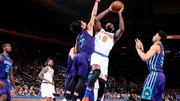 160406222301 kyle oquinn jeremy lin charlotte hornets v new york knicks.1000x563