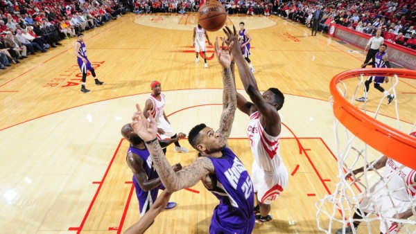 160413224912 eric moreland sacramento kings v houston rockets.1000x563