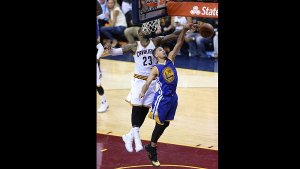 160617000851 lebron james stephen curry 2016 nba finals game six.1000x563