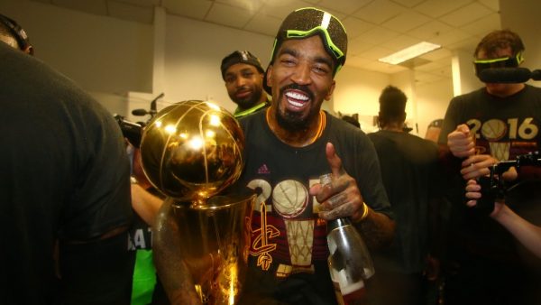 160620004137 j r smith 2016 nba finals game seven.1000x563