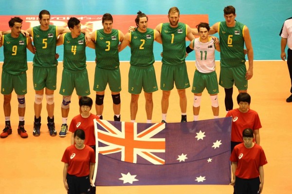 AustraliaTeamstandforthenationalanthem