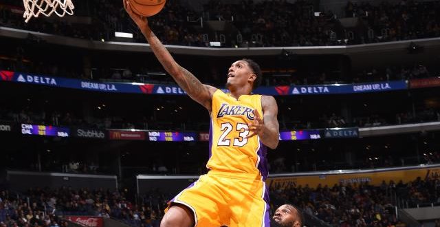 Lou Williams layup