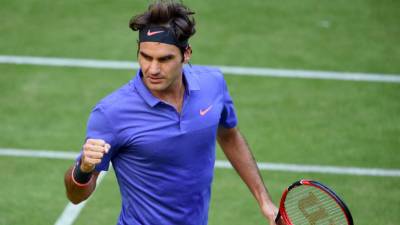 roger federer wins tommy haas careerlast run at halle comes to an end