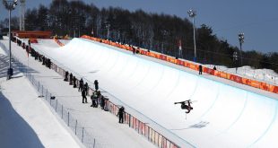 Ski Halfpipe