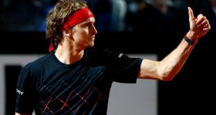 atp rome alexander zverev overpowers david goffin to stay on title course