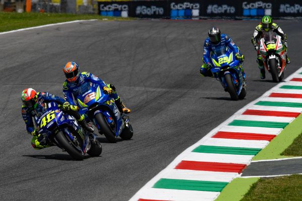 42 alex rins esp 46 valentino rossi ita ds58652.gallery full top fullscreen